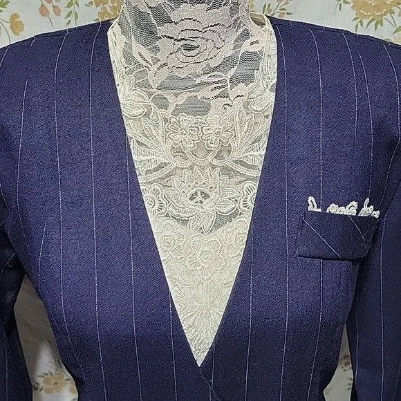 Vtg. 3 pc double breasted pinstripe suit - Picture 2 of 12